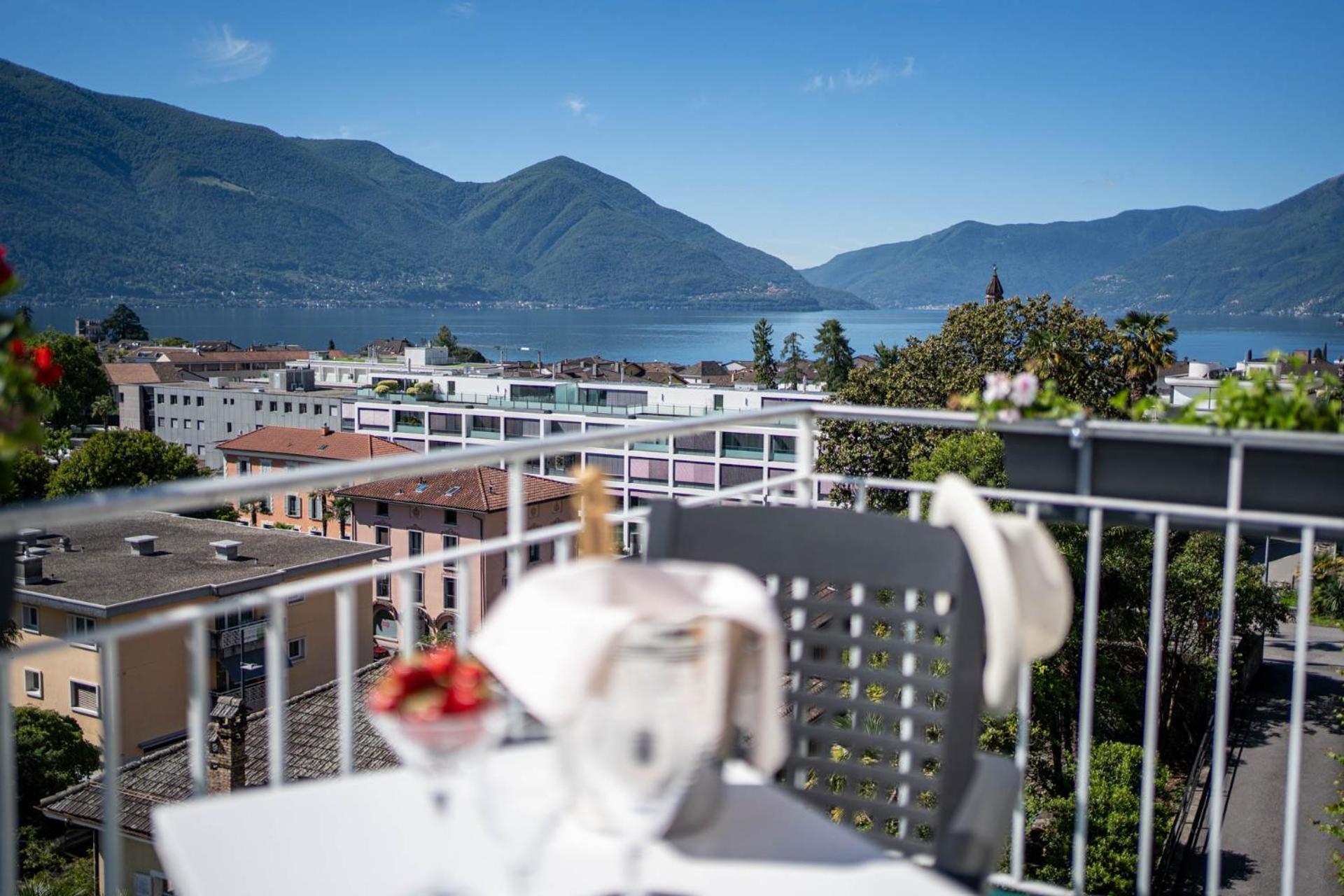 Hotel La Perla อัสโกนา ภายนอก รูปภาพ